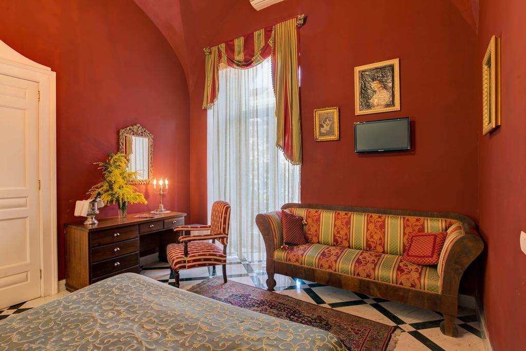 Relais La Rupe Hotel Соренто Екстериор снимка