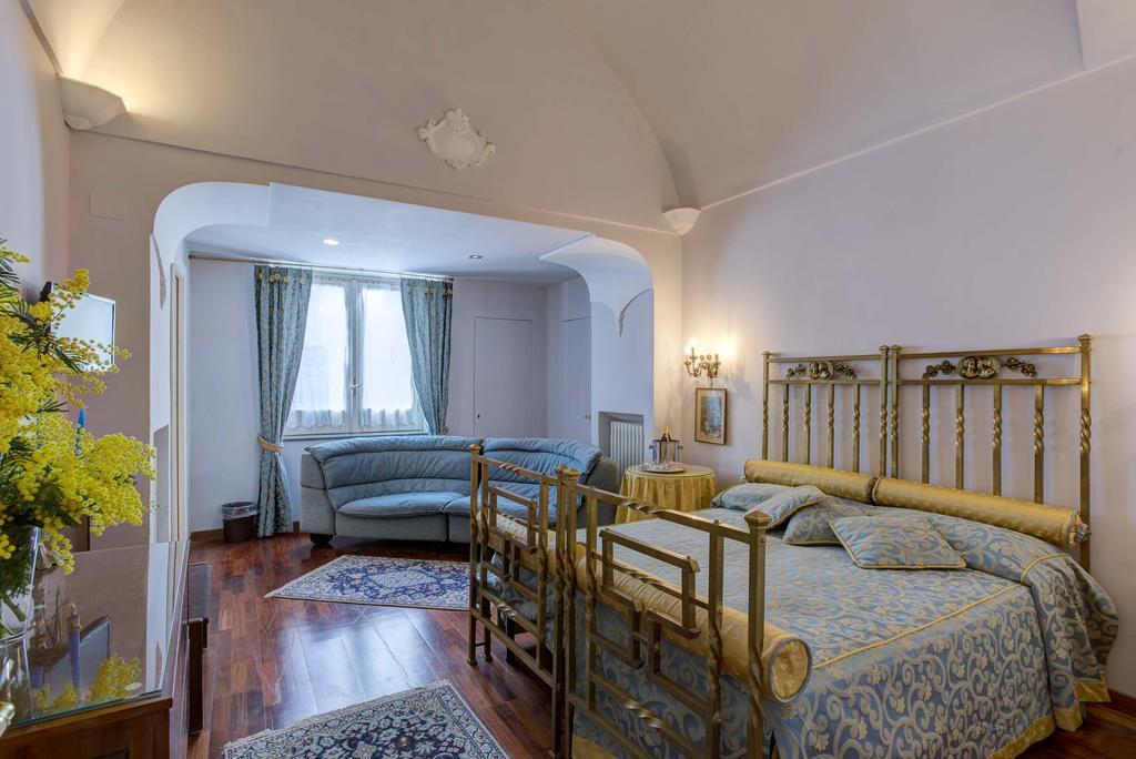 Relais La Rupe Hotel Соренто Екстериор снимка