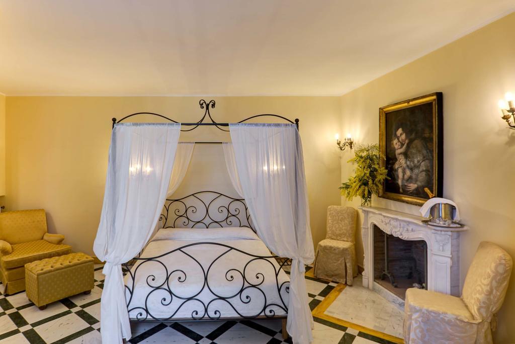 Relais La Rupe Hotel Соренто Екстериор снимка