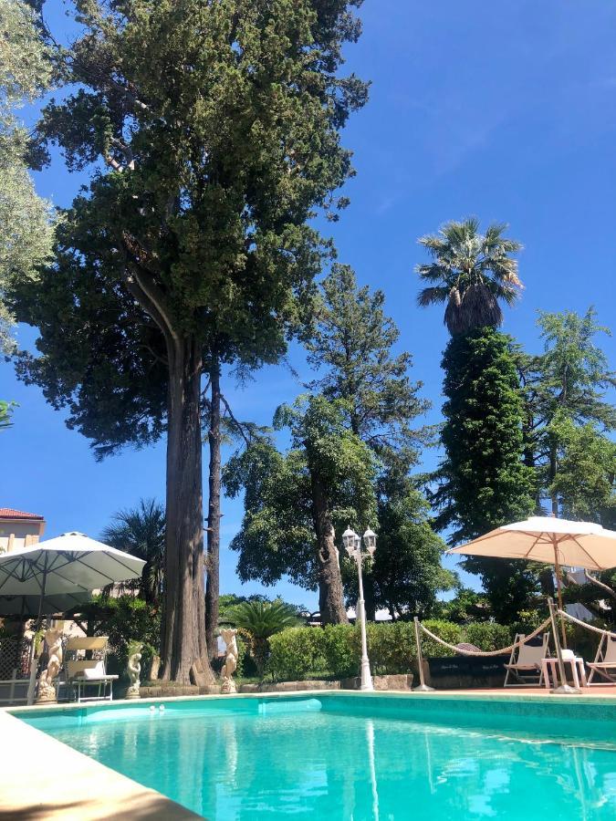 Relais La Rupe Hotel Соренто Екстериор снимка